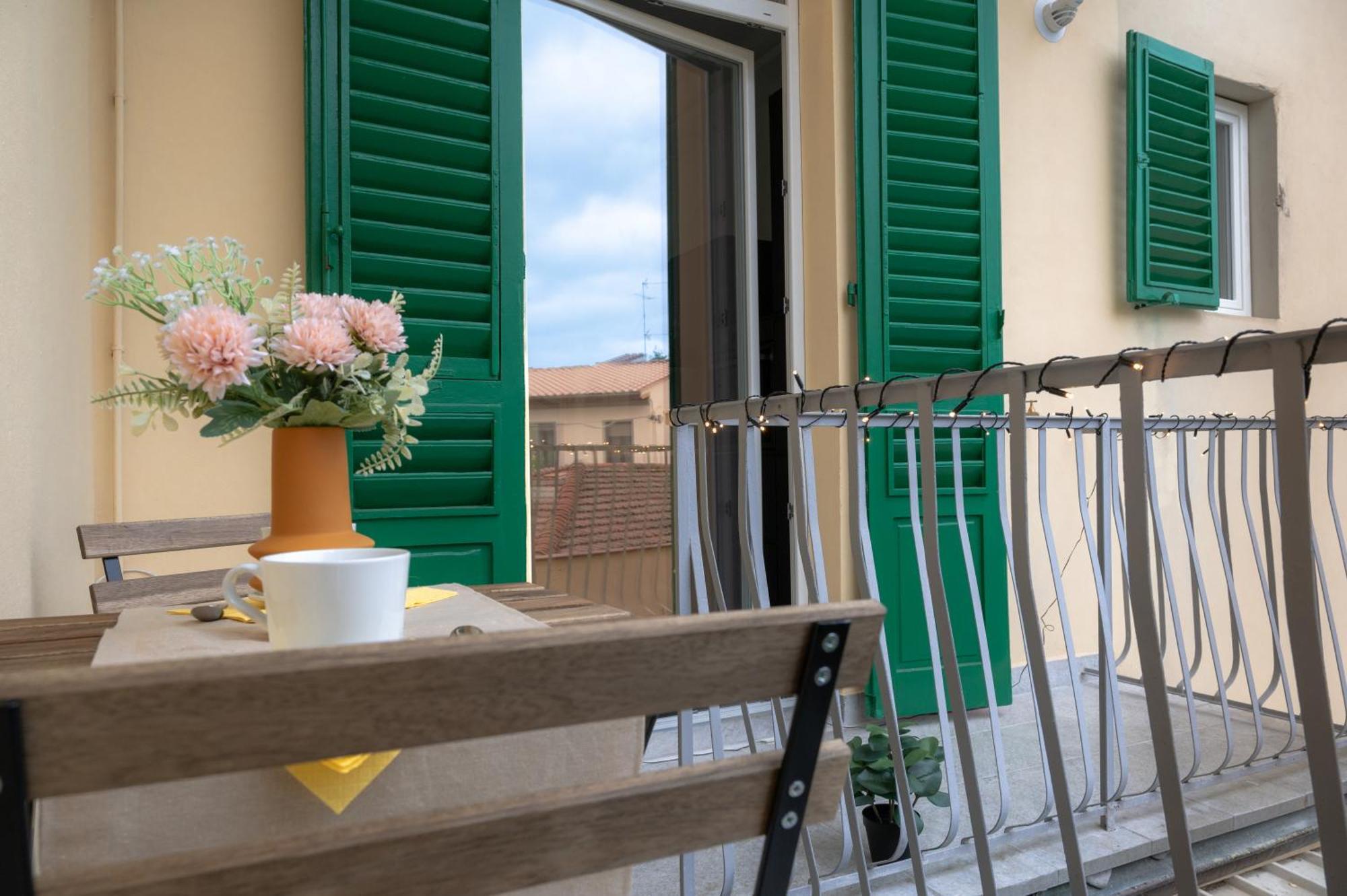 Via Pollaiolo, 55 - Charming - Comfort E Stile A 350mt Dal Tram! First Floor With Elevator And Car Places On Street * Florencia
